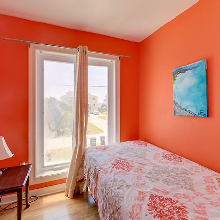 West Of The Moon Ocean Apt With Beach Access! Emerald Isle Esterno foto