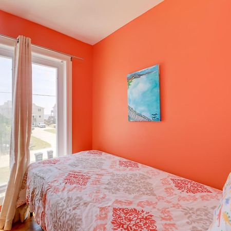 West Of The Moon Ocean Apt With Beach Access! Emerald Isle Esterno foto