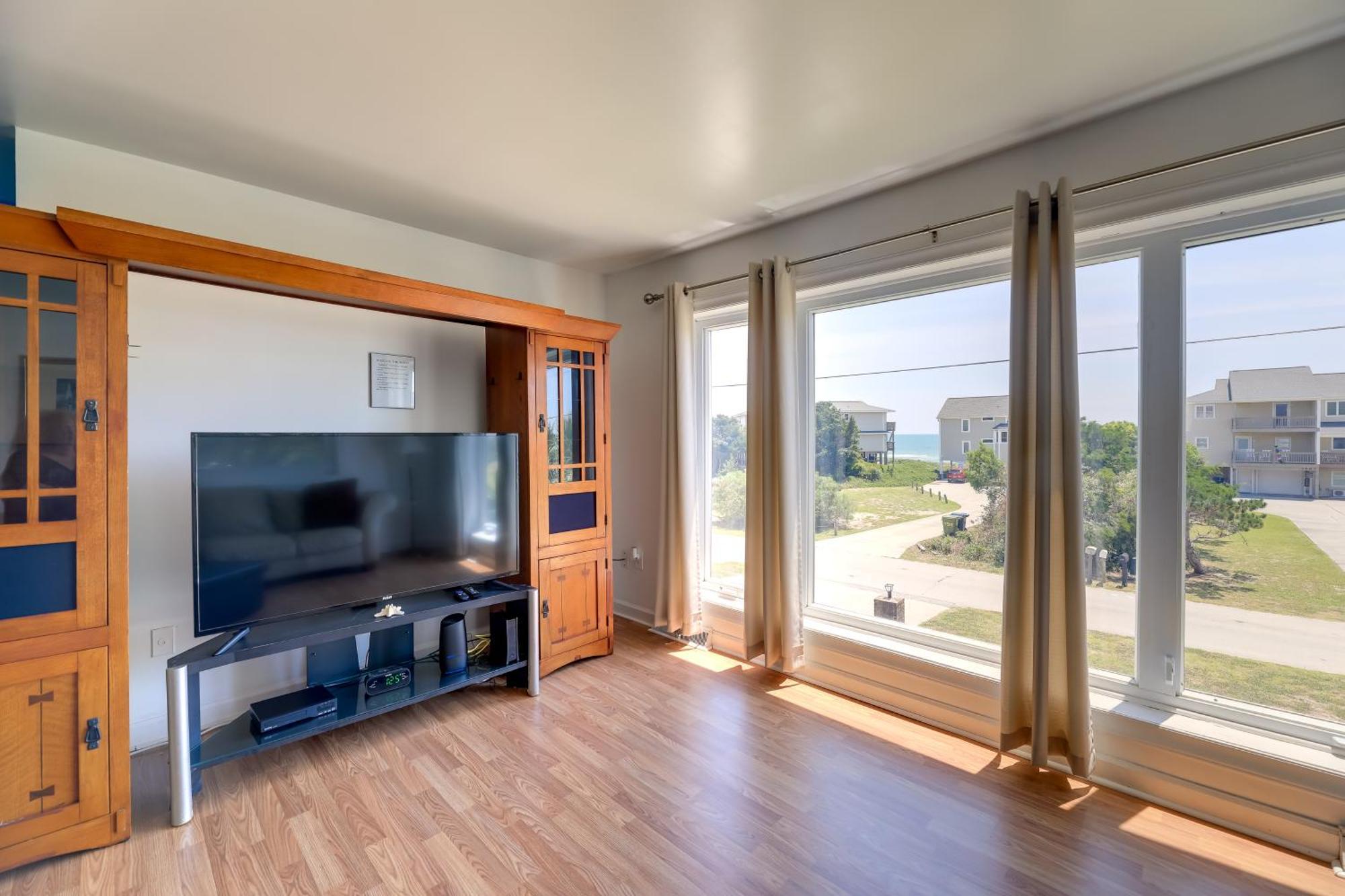 West Of The Moon Ocean Apt With Beach Access! Emerald Isle Esterno foto
