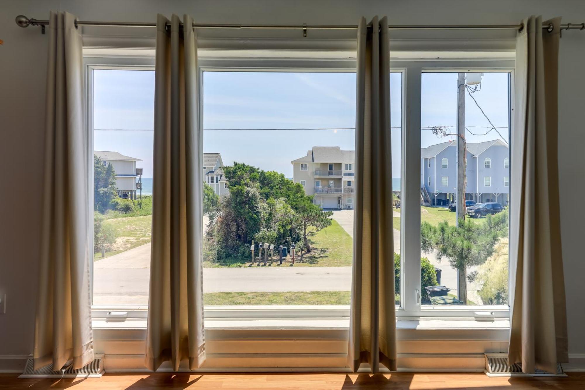 West Of The Moon Ocean Apt With Beach Access! Emerald Isle Esterno foto
