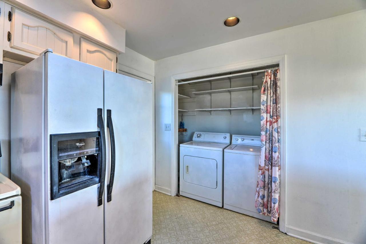 West Of The Moon Ocean Apt With Beach Access! Emerald Isle Esterno foto